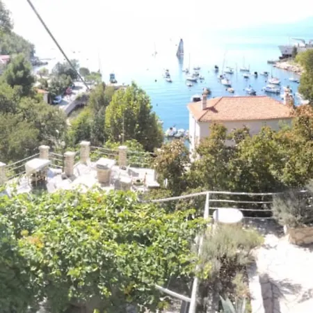 Comfort Rijeka - One Bedroom With Terrace 8 Kostrena
